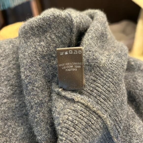 Loro Piana 100% Cashmere Sweater Gray Size 52 (*Shrunk* to XS/S) Cropped Fit - Picture 12 of 13